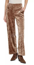 Load image into Gallery viewer, Lysse - Shay Crushed Velvet Pant