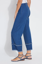 Load image into Gallery viewer, Lysse - Fringe HW Denim Crop