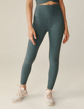 Load image into Gallery viewer, Beyond Yoga - Out Of Pocket HW Midi Legging- Storm Heather
