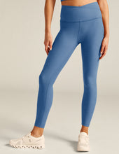 Load image into Gallery viewer, Beyond Yoga - At Your Leisure Legging - Blue Sky

