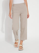 Load image into Gallery viewer, Lysse - Payton Wide Leg Crop - French Beige

