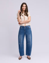 Load image into Gallery viewer, Yoga Jeans - Malia Relaxed Barrel Emmanuelle
