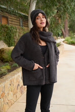 Load image into Gallery viewer, Barefoot Dreams - Blanket Stitch Cardigan
