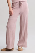 Load image into Gallery viewer, Barefoot Dreams - Ultra Lite Cable Knit Ankle Pant

