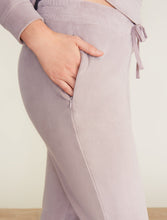 Load image into Gallery viewer, Barefoot Dreams - LuxeChic Skinny Pant w/ Zips
