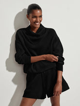 Load image into Gallery viewer, Varley - Betsy Sweatshirt Black
