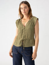 Load image into Gallery viewer, Sanctuary -  Gathered Shell Blouse
