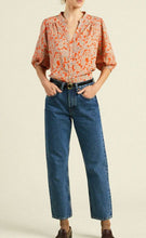 Load image into Gallery viewer, Trovata - Loren Blouse Vermilion Vine
