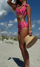 Load image into Gallery viewer, Beach Riot - Avalon Top
