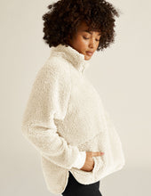 Load image into Gallery viewer, Beyond Yoga - Take Flight Pullover
