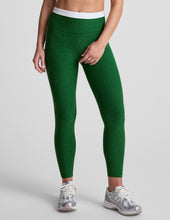 Load image into Gallery viewer, Beyond Yoga - Trophy HW Legging
