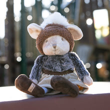 Load image into Gallery viewer, Bukowski Bears - Winter Henry Mouse
