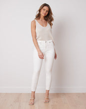 Load image into Gallery viewer, Yoga Jeans &quot;Rachel Skinny&quot; White
