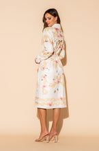 Load image into Gallery viewer, Wrap Up - White Butterfly Long Robe

