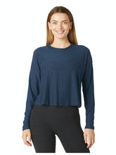 Load image into Gallery viewer, Beyond Yoga - Open Space Pullover
