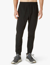 Load image into Gallery viewer, Beyond Yoga Freefit Easy Jogger-Darkest Night
