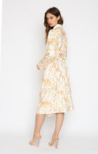 Load image into Gallery viewer, Wrap Up - Into the Wild Long Robe

